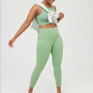 Aerie OFFLINE Green Ribbed Sports bra + leggings